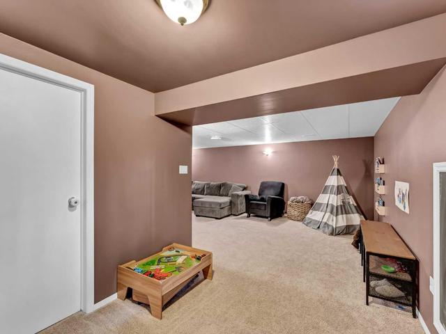 24 Castelani Crescent Se, House detached with 5 bedrooms, 2 bathrooms and 2 parking in Medicine Hat AB | Image 19