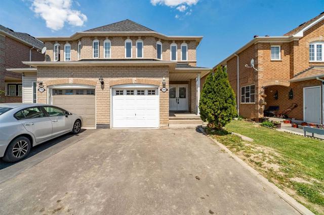 200 Tiller Tr, House semidetached with 3 bedrooms, 4 bathrooms and 5 parking in Brampton ON | Image 1