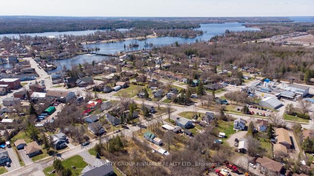 49 Prince St W, House detached with 2 bedrooms, 1 bathrooms and 5 parking in Kawartha Lakes ON | Image 35