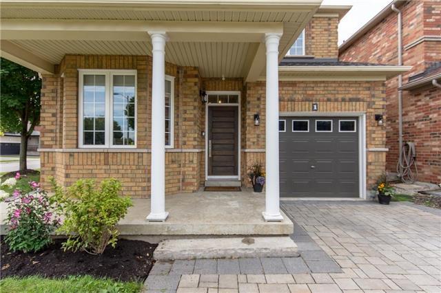 1 Battleford Ave, House detached with 3 bedrooms, 4 bathrooms and 3 parking in Vaughan ON | Image 2
