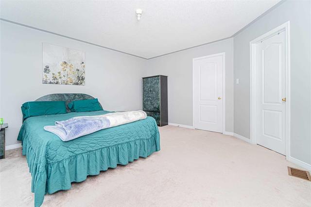 242 Albright Rd, House attached with 3 bedrooms, 4 bathrooms and 2 parking in Brampton ON | Image 16