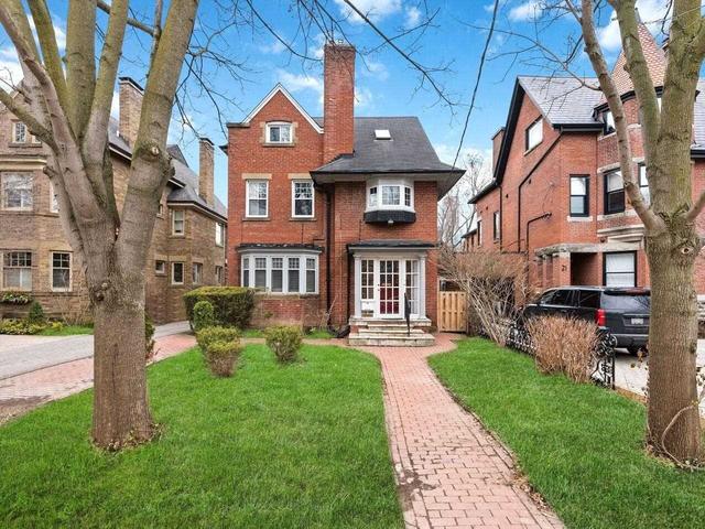 25 Roxborough St E, House detached with 5 bedrooms, 6 bathrooms and 3 parking in Toronto ON | Card Image