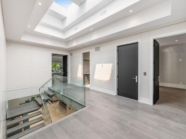 86 Mason Blvd, House detached with 4 bedrooms, 7 bathrooms and 4 parking in Toronto ON | Image 11