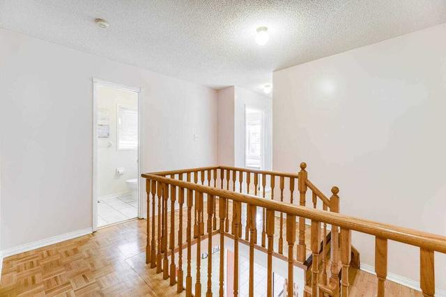 1 Tiller Tr, House semidetached with 4 bedrooms, 3 bathrooms and 4 parking in Brampton ON | Image 16