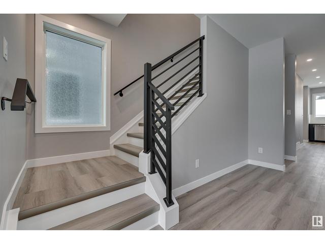 11444 70 St Nw Nw, House detached with 4 bedrooms, 3 bathrooms and 2 parking in Edmonton AB | Image 9