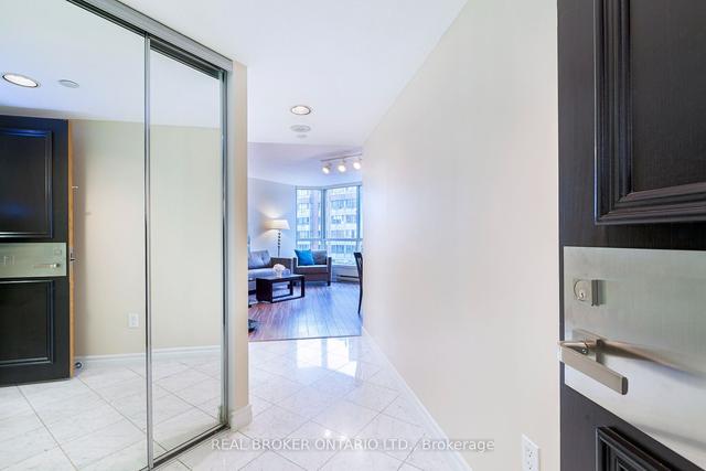 1110 - 38 Elm St, Condo with 1 bedrooms, 1 bathrooms and 0 parking in Toronto ON | Image 17