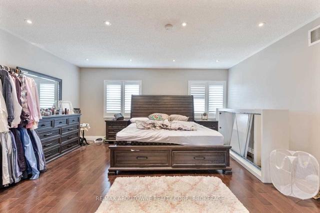 1254 Bingham Rd, House detached with 4 bedrooms, 5 bathrooms and 6 parking in Oakville ON | Image 3