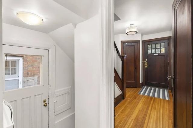 22 Eighth St, House detached with 3 bedrooms, 2 bathrooms and 1 parking in Toronto ON | Image 16