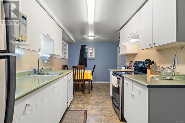 1804 Richardson St, House detached with 3 bedrooms, 3 bathrooms and 2 parking in Victoria BC | Image 19