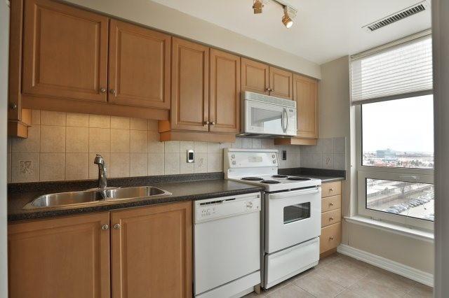 Lph7 - 60 Old Mill Rd, Condo with 2 bedrooms, 2 bathrooms and 2 parking in Oakville ON | Image 12