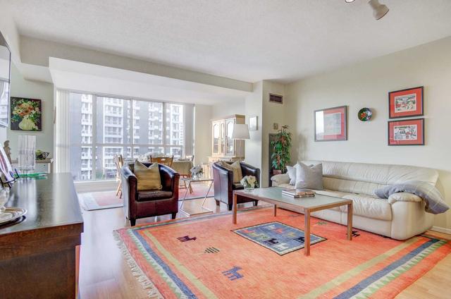 753 - 24 Southport St, Condo with 2 bedrooms, 1 bathrooms and 2 parking in Toronto ON | Image 23