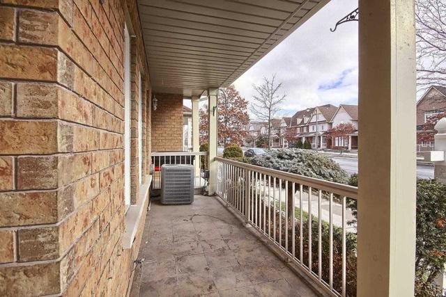 746 Bur Oak Ave, House attached with 3 bedrooms, 4 bathrooms and 4 parking in Markham ON | Image 12