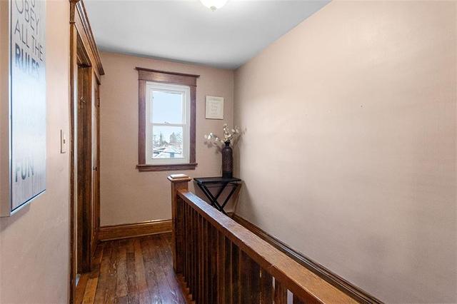 122 Province Street S, House detached with 3 bedrooms, 1 bathrooms and 1 parking in Hamilton ON | Image 16