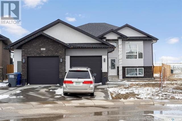 614 Kloppenburg Ter, House detached with 5 bedrooms, 3 bathrooms and null parking in Saskatoon SK | Card Image