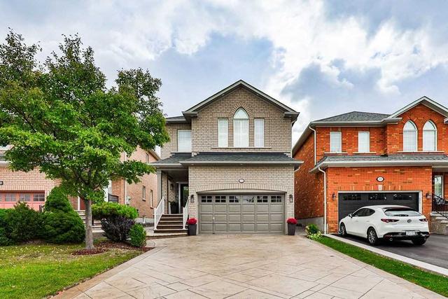 814 Brass Winds Pl, House detached with 3 bedrooms, 3 bathrooms and 6 parking in Mississauga ON | Card Image