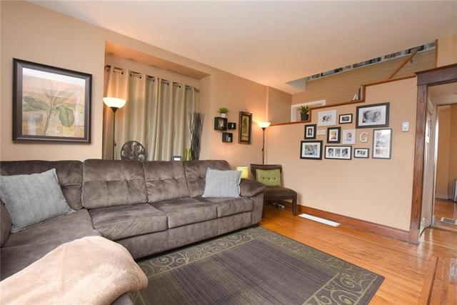 53 East 39th Street, House detached with 2 bedrooms, 1 bathrooms and 1 parking in Hamilton ON | Image 7