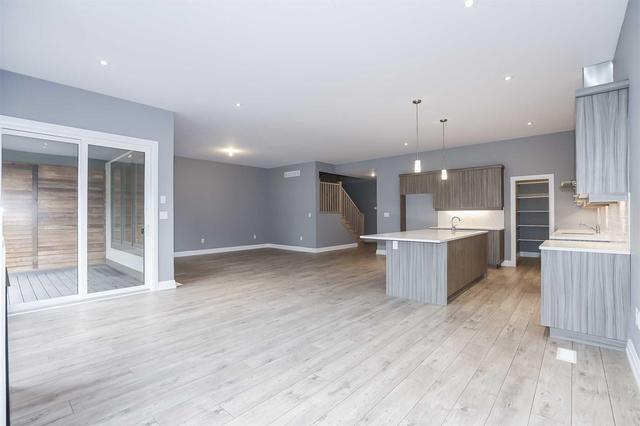 1003 Pelham Rd, House attached with 2 bedrooms, 3 bathrooms and 2 parking in St. Catharines ON | Image 6