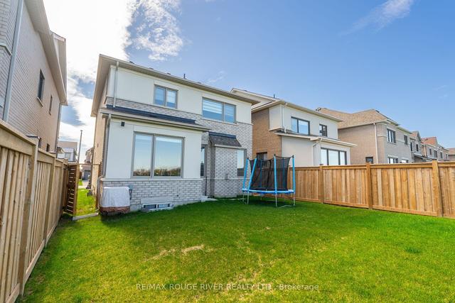 61 Maskell Cres, House detached with 3 bedrooms, 4 bathrooms and 4 parking in Whitby ON | Image 19