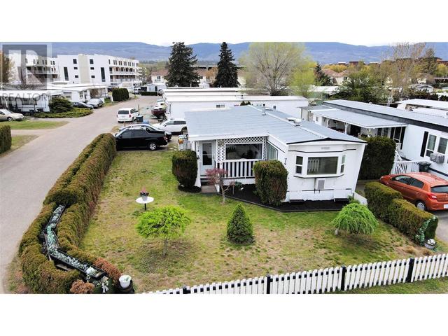 74 - 3745 Lakeshore Road, House other with 2 bedrooms, 1 bathrooms and 2 parking in Kelowna BC | Image 1