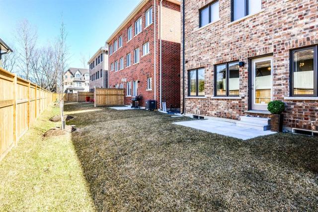 1181 Carnegie Dr, House semidetached with 3 bedrooms, 3 bathrooms and 1 parking in Mississauga ON | Image 20