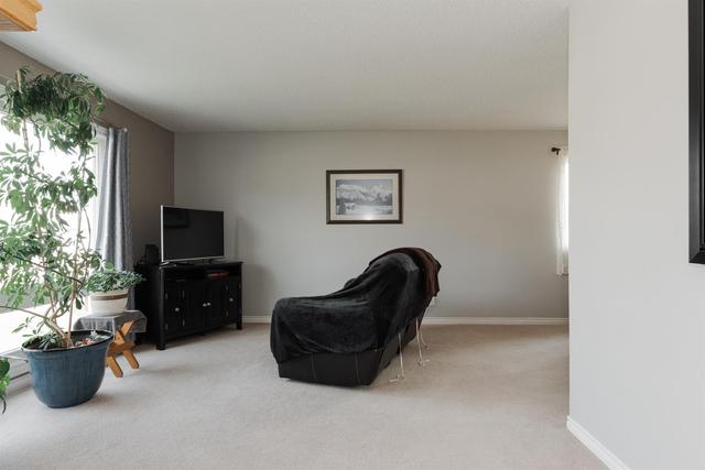 125 Silvertip Place, House detached with 4 bedrooms, 1 bathrooms and 3 parking in Wood Buffalo AB | Image 2