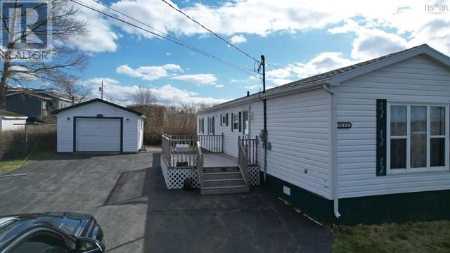 3640 Emerald Street, House detached with 2 bedrooms, 1 bathrooms and null parking in Cape Breton NS | Image 2