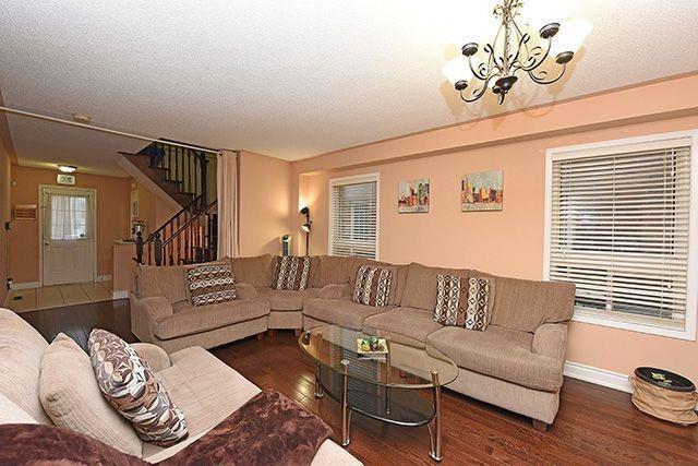 61 Luella Cres, House semidetached with 4 bedrooms, 3 bathrooms and 2 parking in Brampton ON | Image 4