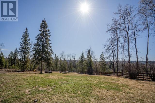 6313 Archie Meadow Road, House detached with 4 bedrooms, 2 bathrooms and null parking in Cariboo H BC | Image 37
