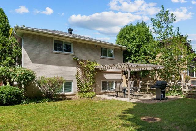 7 Renoak Dr, House detached with 3 bedrooms, 2 bathrooms and 5 parking in Toronto ON | Image 20