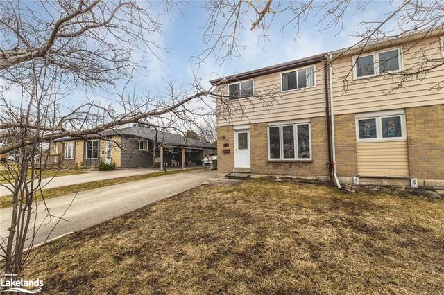 1067 12th Street E, House semidetached with 3 bedrooms, 1 bathrooms and 3 parking in Owen Sound ON | Image 2
