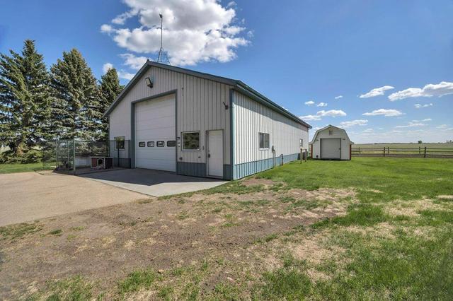 233027 Hwy 613, House detached with 4 bedrooms, 4 bathrooms and null parking in Wetaskiwin County No. 10 AB | Image 33