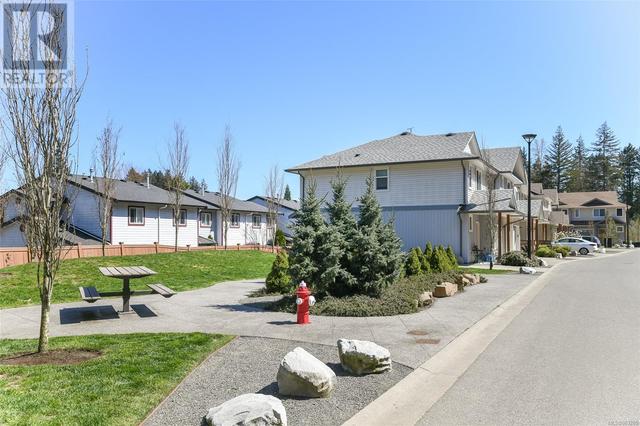 12 - 2109 13th St, House attached with 3 bedrooms, 3 bathrooms and null parking in Courtenay BC | Image 19