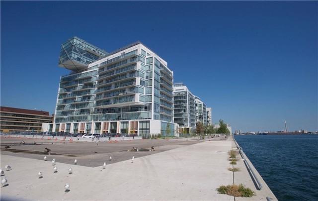 th104 - 39 Queens Quay E, Townhouse with 2 bedrooms, 3 bathrooms and 2 parking in Toronto ON | Image 8