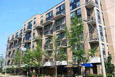 809 - 800 King St W, Condo with 1 bedrooms, 2 bathrooms and 1 parking in Toronto ON | Image 1