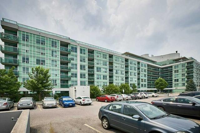 119 - 60 Fairfax Cres, Condo with 2 bedrooms, 1 bathrooms and 1 parking in Toronto ON | Image 1