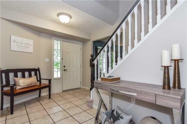 100 Pheasant Run Dr, House detached with 3 bedrooms, 3 bathrooms and 2 parking in Guelph ON | Image 2