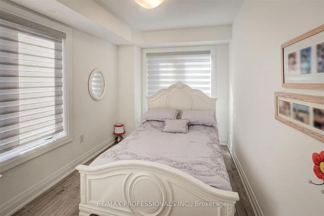 23 - 28 Marina Ave, Townhouse with 3 bedrooms, 3 bathrooms and 1 parking in Toronto ON | Image 9