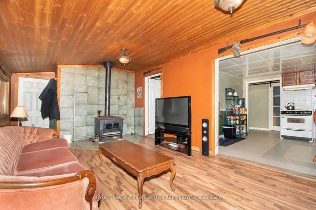 246 Hickey Tr, House detached with 2 bedrooms, 1 bathrooms and 8 parking in Hastings Highlands ON | Image 7