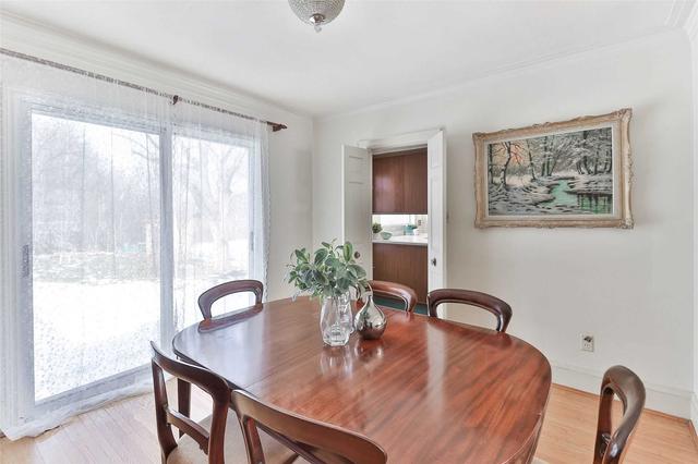 14 Rykert Cres, House detached with 3 bedrooms, 2 bathrooms and 3 parking in Toronto ON | Image 2