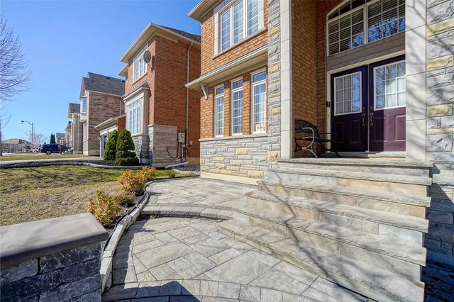 10 Emperor Dr, House detached with 5 bedrooms, 5 bathrooms and 6 parking in Brampton ON | Image 40