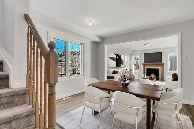 3052 Freshwater Way, Townhouse with 3 bedrooms, 3 bathrooms and 2 parking in Ottawa ON | Image 3