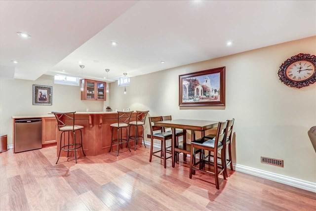 4 Grapevine Circ, House detached with 4 bedrooms, 4 bathrooms and 6 parking in Toronto ON | Image 13