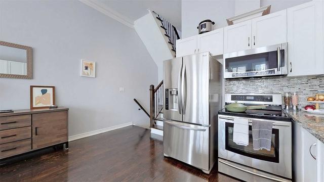 1b Bowsprit Ave, House semidetached with 3 bedrooms, 3 bathrooms and 2 parking in Toronto ON | Image 38