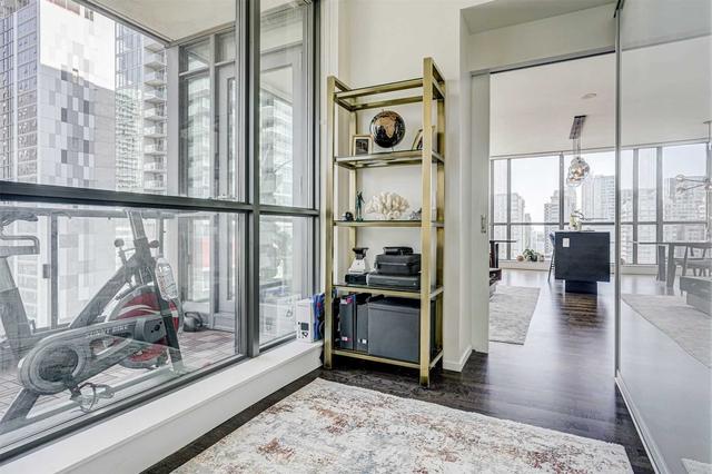 1606 - 8 Charlotte St, Condo with 2 bedrooms, 2 bathrooms and 1 parking in Toronto ON | Image 13