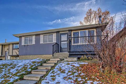 4115 30 Avenue Se, House detached with 4 bedrooms, 2 bathrooms and 3 parking in Calgary AB | Card Image