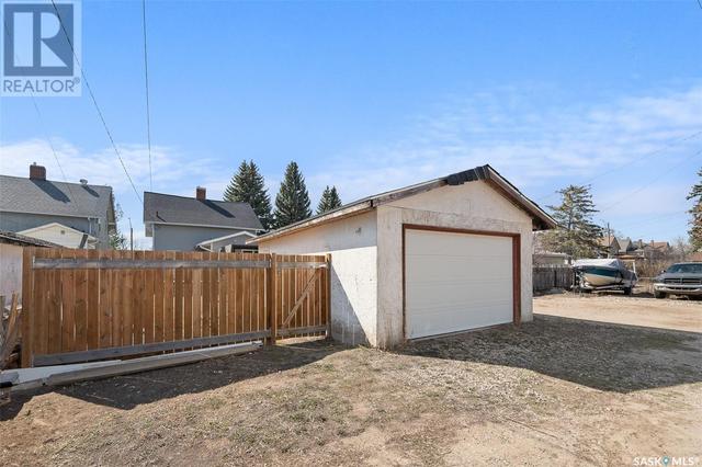 1143 5th Avenue Nw, House detached with 3 bedrooms, 2 bathrooms and null parking in Moose Jaw SK | Image 41
