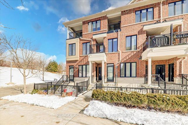 th92 - 30 Carnation Ave, Townhouse with 2 bedrooms, 3 bathrooms and 1 parking in Toronto ON | Image 12