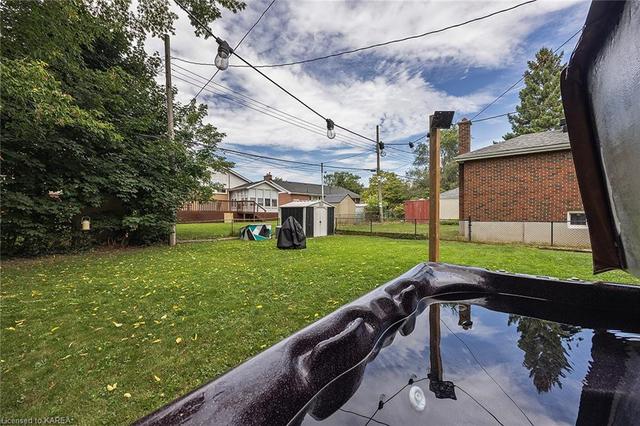 46 Mackenzie Crescent, House detached with 4 bedrooms, 1 bathrooms and 3 parking in Kingston ON | Image 33