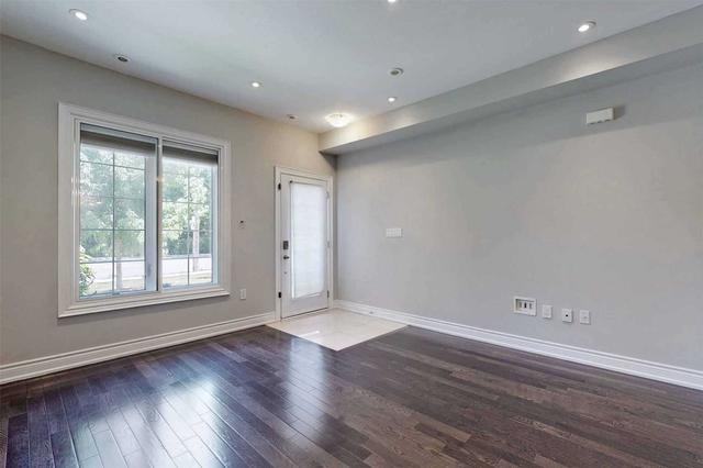 2150 Bayview Ave, Townhouse with 3 bedrooms, 3 bathrooms and 2 parking in Toronto ON | Image 23