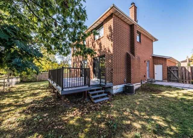 1438 Harmsworth Sq, House detached with 4 bedrooms, 3 bathrooms and 4 parking in Oakville ON | Image 12
